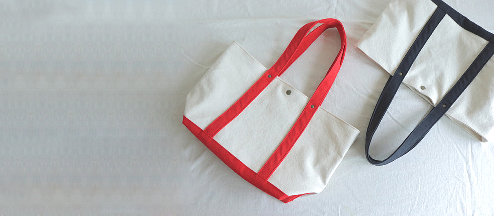 A4サイズ対応 大容量の肩掛け横長トート ＜全２色＊倉敷帆布使用＞